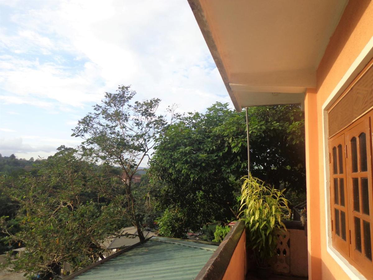 Nisha Homestay Inn Peradeniya Eksteriør billede