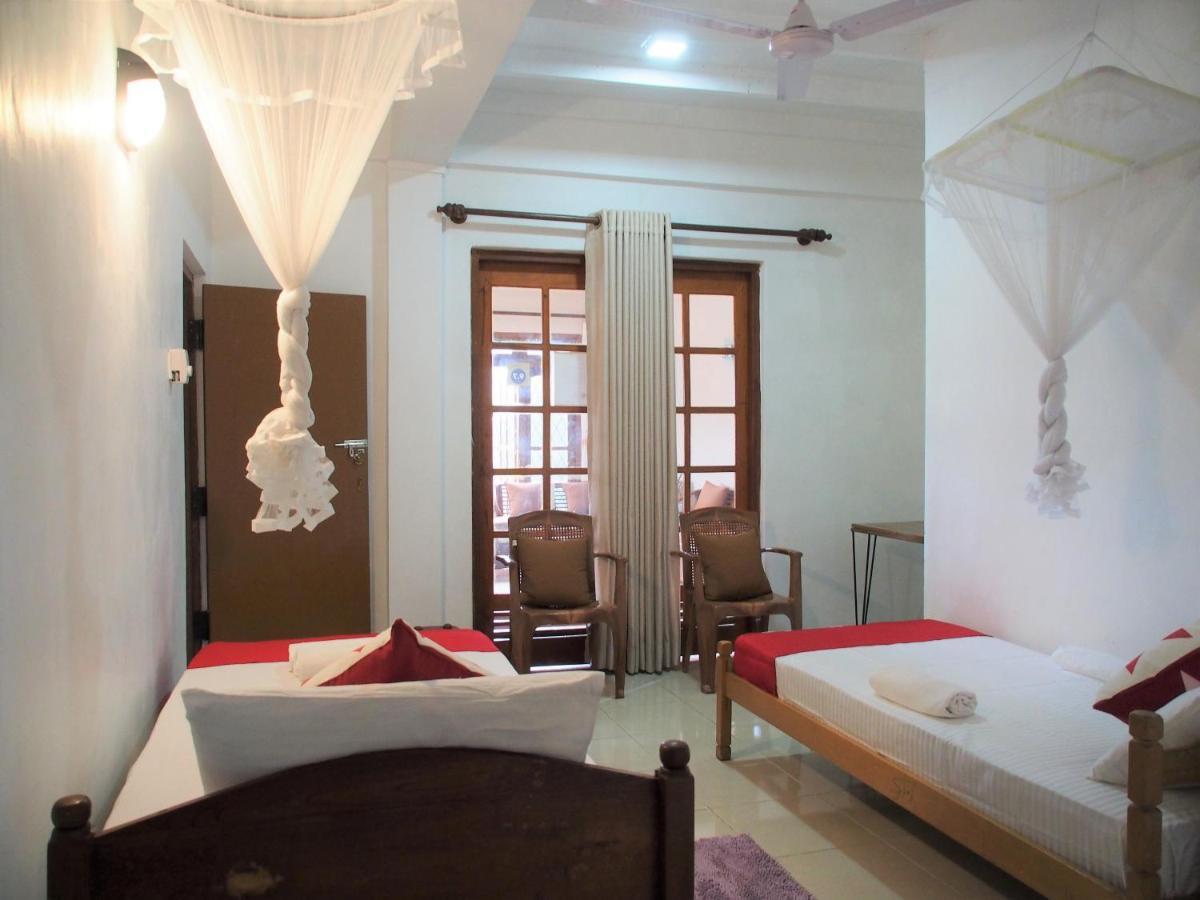 Nisha Homestay Inn Peradeniya Eksteriør billede